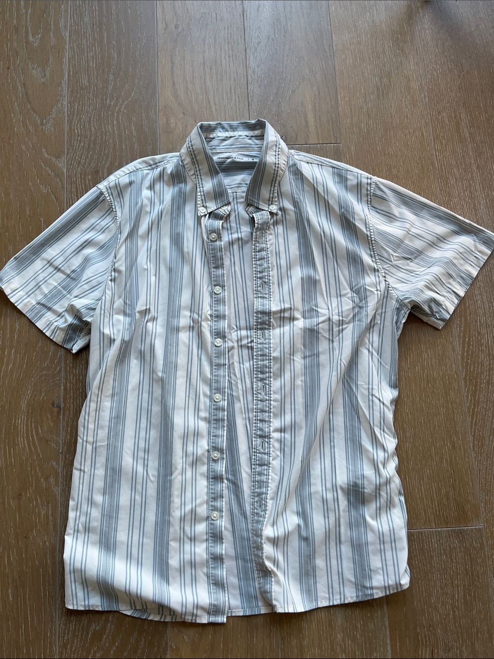 Abercrombie & Fitch Men's Short-Sleeve Button-Down Shirt - White & Gray Stripe
